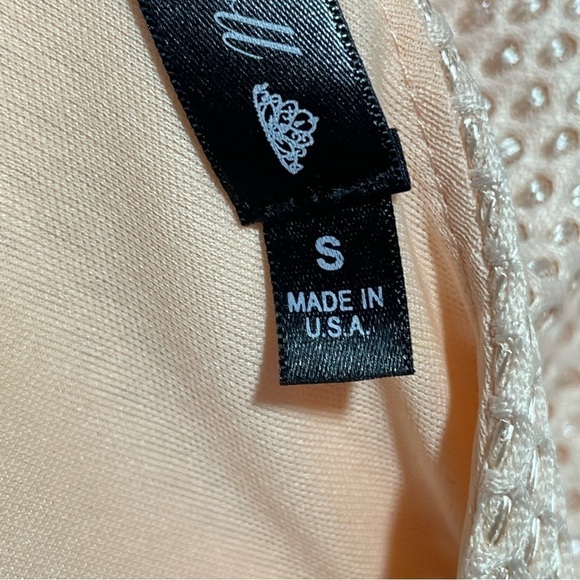 Crystal Doll Dress Womens Size Small Pink Eyelet Fit & Flare Casual Textured - Picture 13 of 13